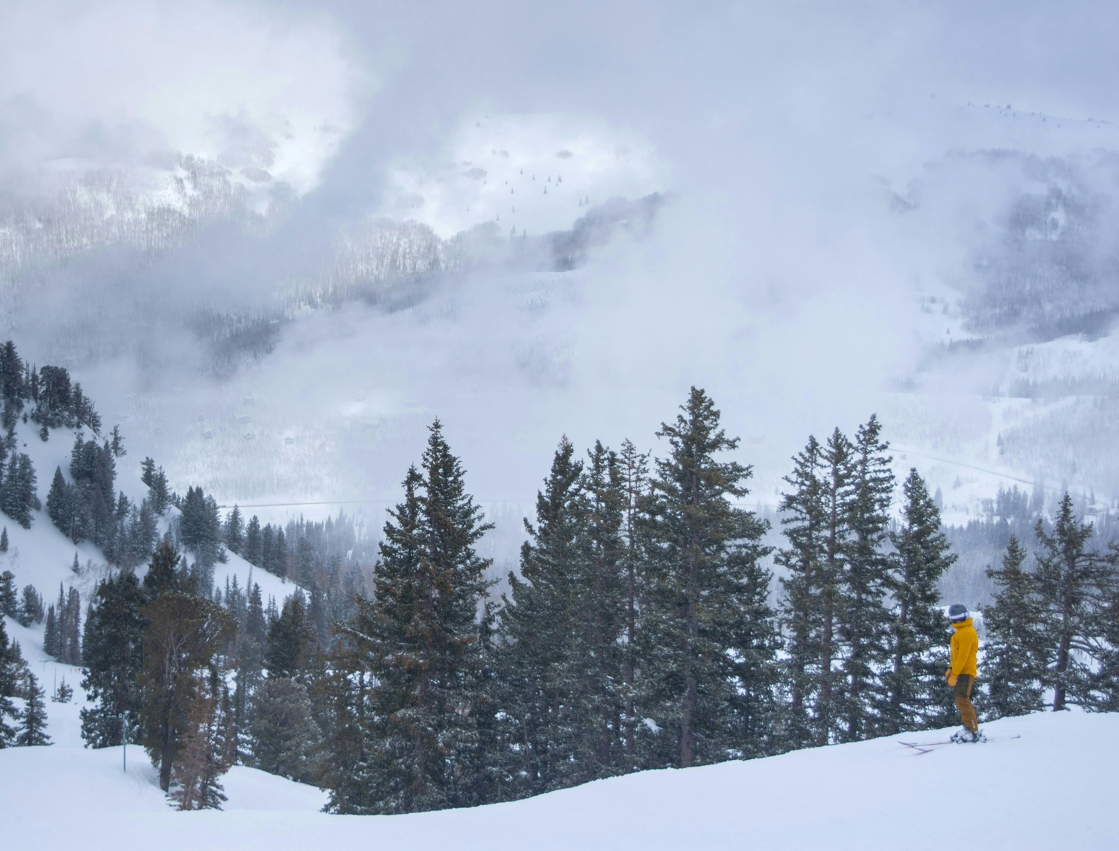 Sunshine Village: Exploring Extreme Skiing in the Canadian Rockies
