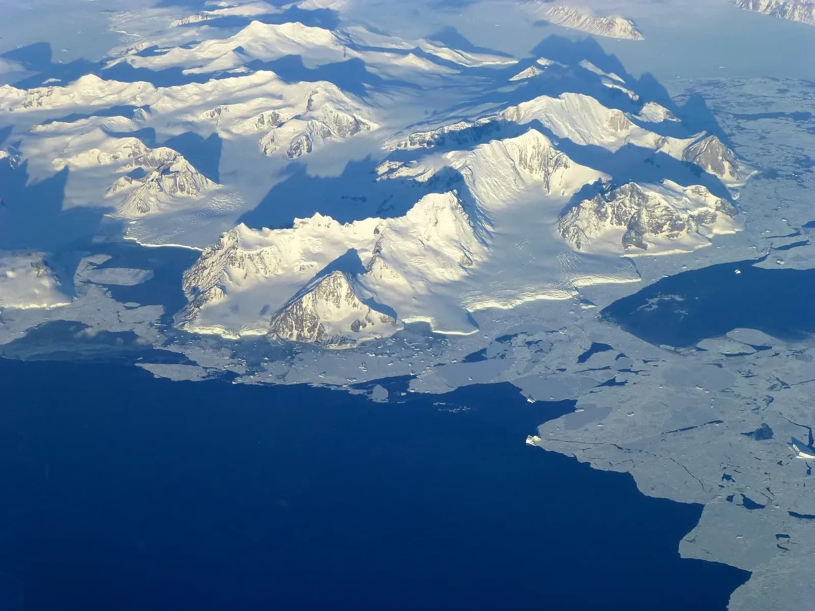 The Hidden Giants: Antarctica's Buried Gamburtsev Mountain Range