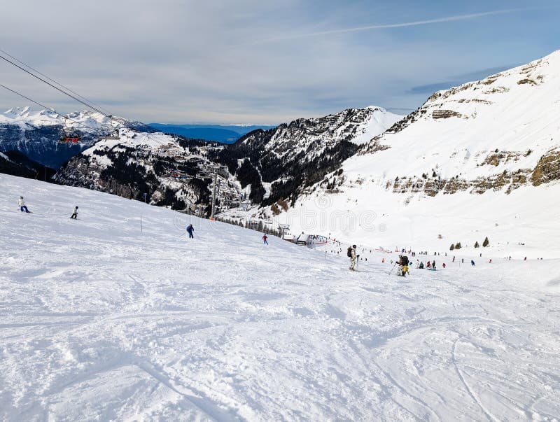 French Court Issues Manslaughter Conviction in Fatal 2022 Flaine Ski Collision